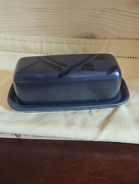Pfaltzgraff Black Ceramic Butter Dish